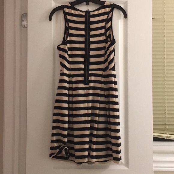 CUTE DRESS - Picture 2 of 2